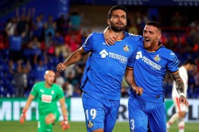 乐鱼app-包含加时末段西甲焦点战；纽约尼克斯完成体检；震撼外界；阵容厚度经受考验的词条-乐鱼app